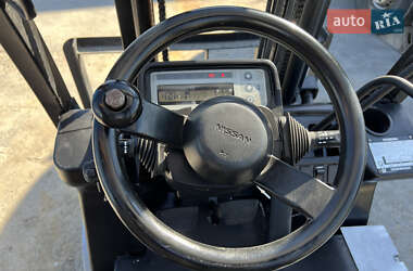 Вилочний навантажувач Nissan CL 2010 в 