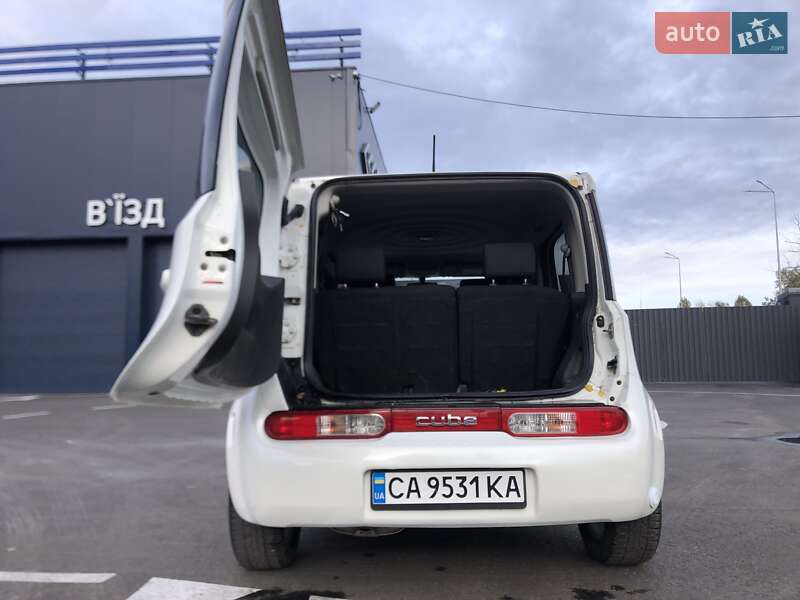 Минивэн Nissan Cube 2011 в Киеве