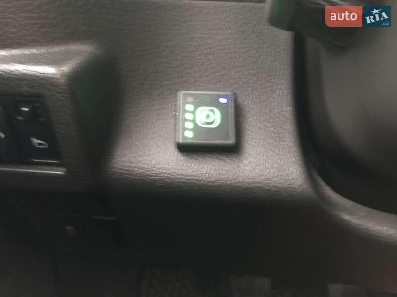 Минивэн Nissan Cube 2011 в Киеве