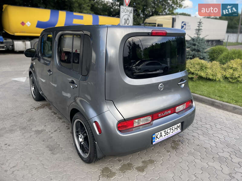Минивэн Nissan Cube 2012 в Киеве