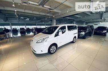 Мінівен Nissan e-NV200 2017 в 