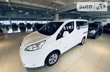 Мінівен Nissan e-NV200 2017 в 