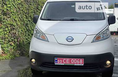 Грузовой фургон Nissan e-NV200 2014 в 