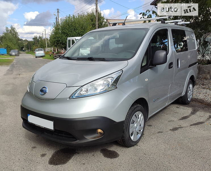 Nissan e-NV200