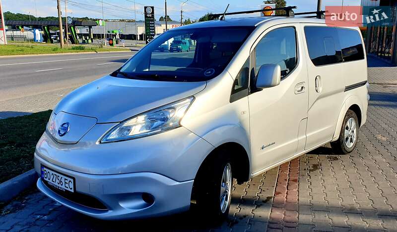 Мінівен Nissan e-NV200 2015 в Тернополі