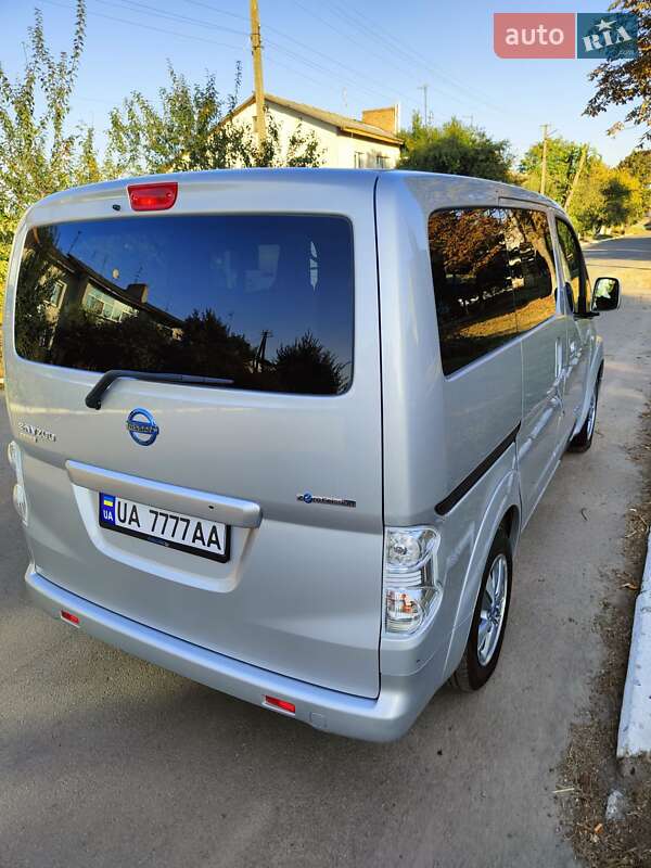 Минивэн Nissan e-NV200 2016 в Житомире