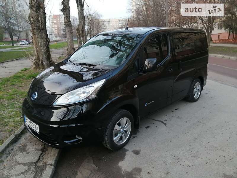 Минивэн Nissan e-NV200 2014 в Львове