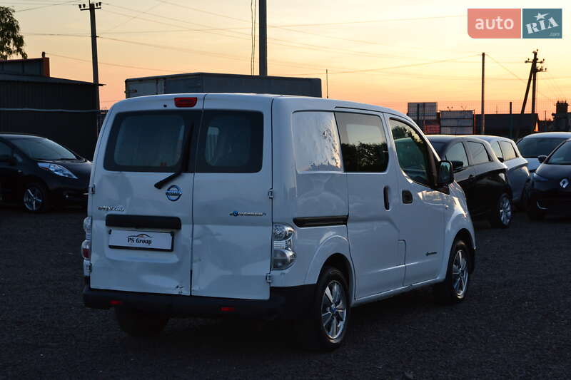 Грузовой фургон Nissan e-NV200 2020 в Луцке