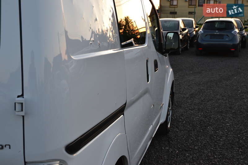 Грузовой фургон Nissan e-NV200 2020 в Луцке