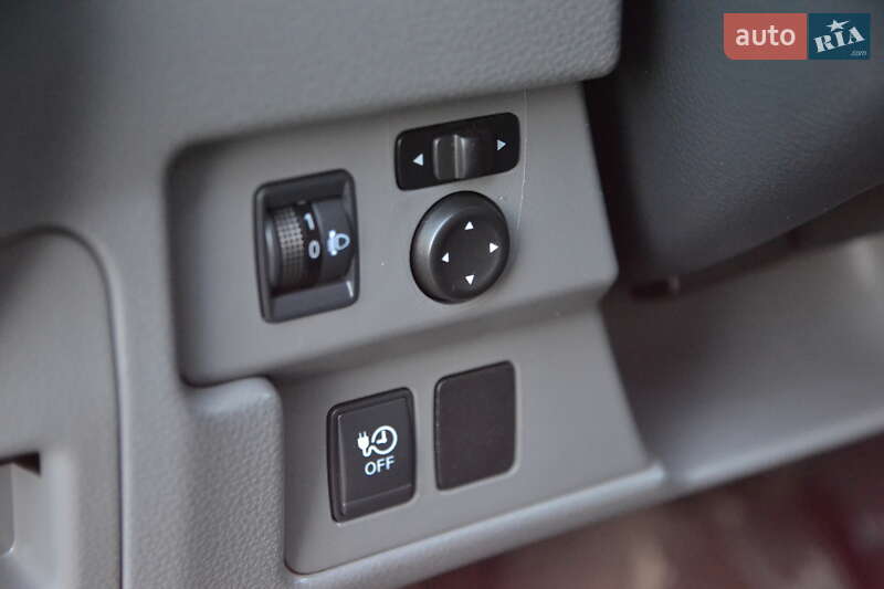 Грузовой фургон Nissan e-NV200 2020 в Луцке