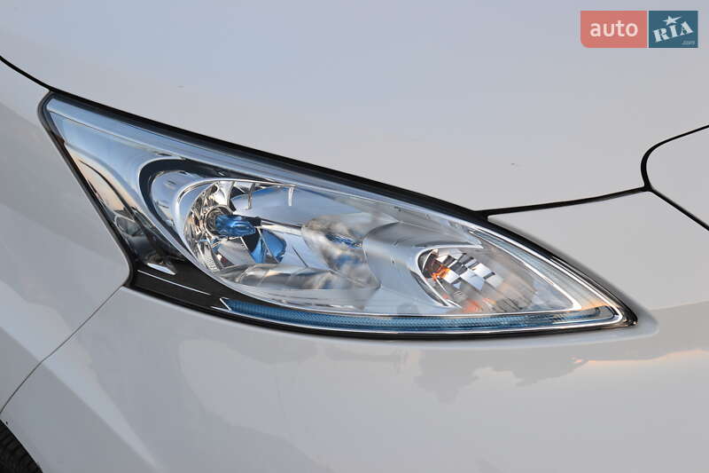 Грузовой фургон Nissan e-NV200 2020 в Луцке