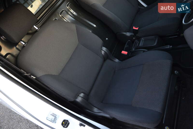 Грузовой фургон Nissan e-NV200 2020 в Луцке