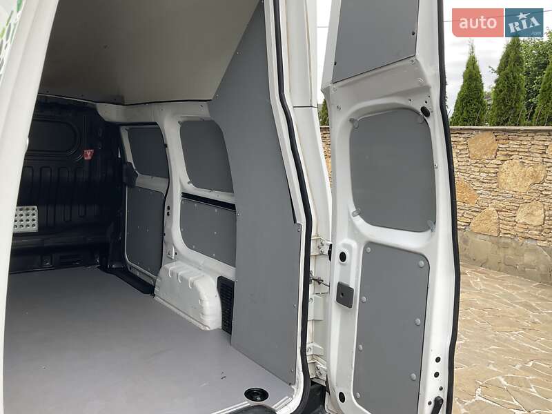 Грузовой фургон Nissan e-NV200 2022 в Ровно