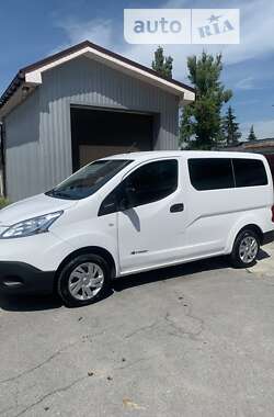 Мінівен Nissan e-NV200 2014 в Житомирі