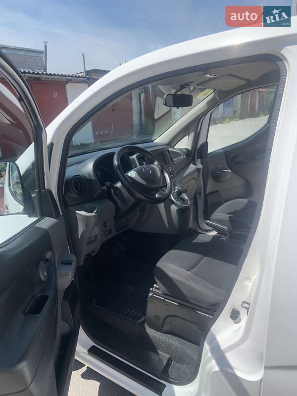 Мінівен Nissan e-NV200 2014 в Житомирі