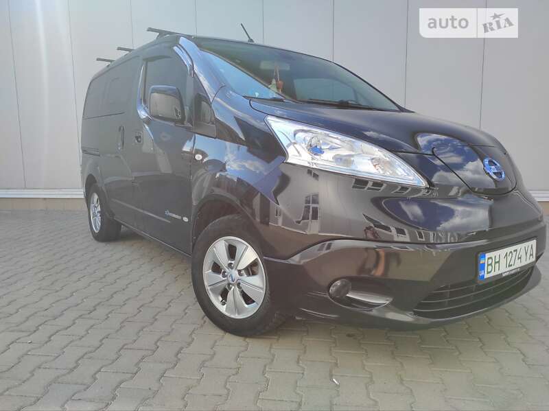 Мінівен Nissan e-NV200 2015 в Одесі