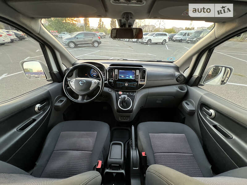 Минивэн Nissan e-NV200 2015 в Киеве