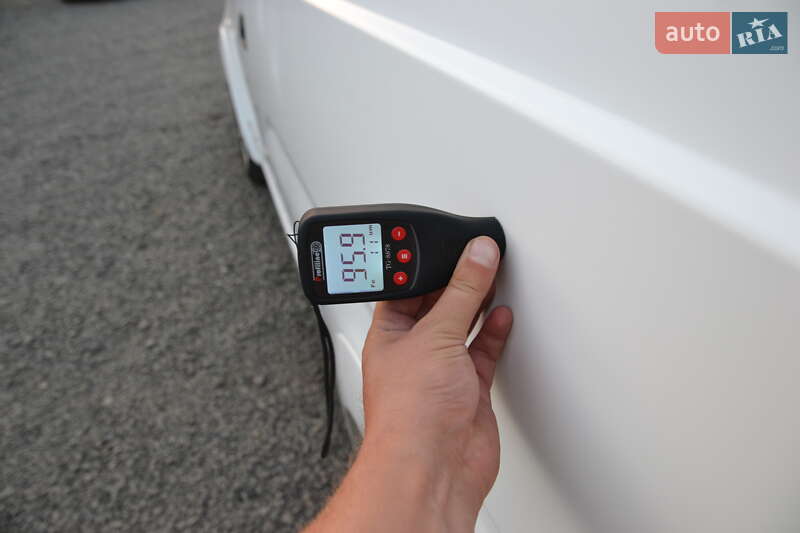 Вантажний фургон Nissan e-NV200 2015 в Луцьку