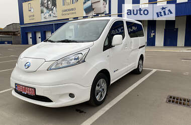 Мінівен Nissan e-NV200 2019 в Києві