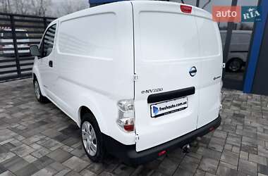 Вантажний фургон Nissan e-NV200 2019 в Рівному