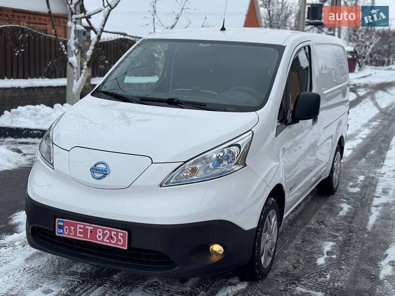 Вантажний фургон Nissan e-NV200 2019 в Хмельницькому