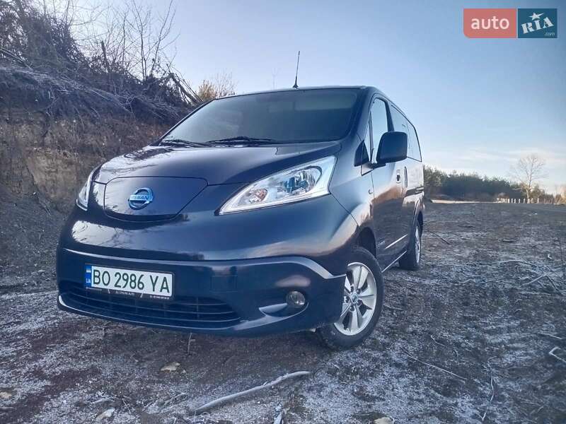 Минивэн Nissan e-NV200 2019 в Теребовле