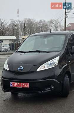 Мінівен Nissan e-NV200 2015 в Рівному