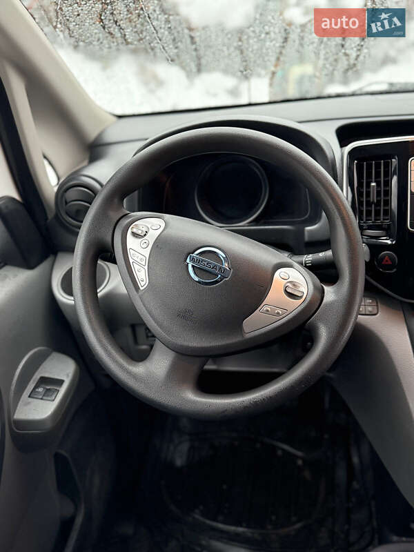 Мінівен Nissan e-NV200 2019 в Києві