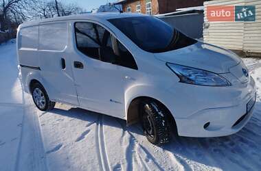 Вантажний фургон Nissan e-NV200 2018 в Ніжині