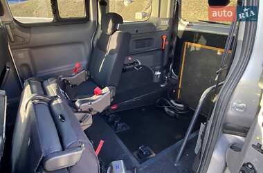 Минивэн Nissan e-NV200 2018 в 
