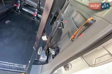 Минивэн Nissan e-NV200 2018 в 