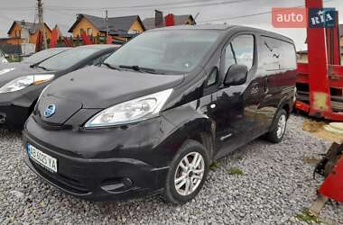 Минивэн Nissan e-NV200 2014 в 
