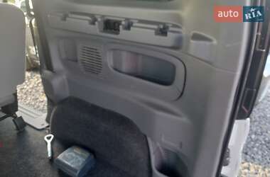Минивэн Nissan e-NV200 2014 в 