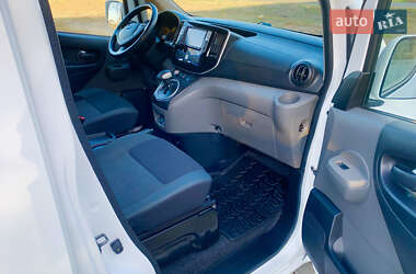 Минивэн Nissan e-NV200 2019 в 