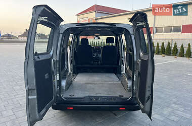 Грузовой фургон Nissan e-NV200 2019 в 