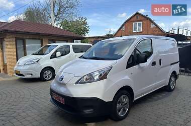 Грузовой фургон Nissan e-NV200 2019 в Хмельницком