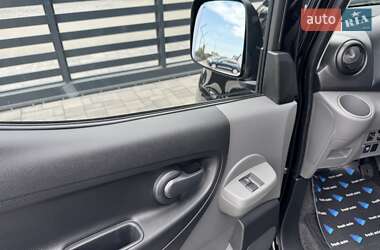 Вантажний фургон Nissan e-NV200 2021 в 