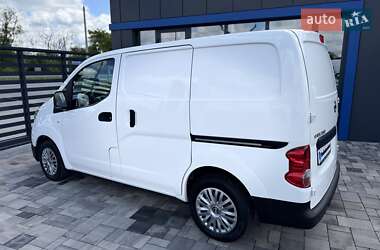 Вантажний фургон Nissan e-NV200 2021 в 