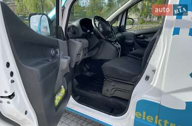 Грузовой фургон Nissan e-NV200 2019 в 