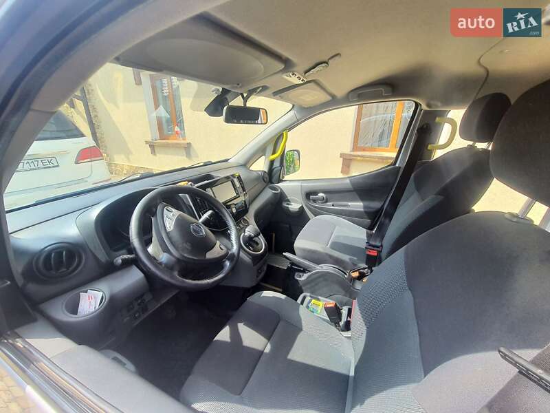 Мінівен Nissan e-NV200 2019 в Вінниці