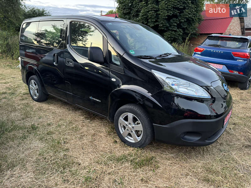 Nissan e-NV200 2017