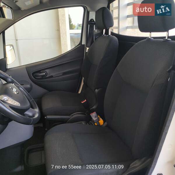 Самоскид Nissan e-NV200 2020 в Рівному