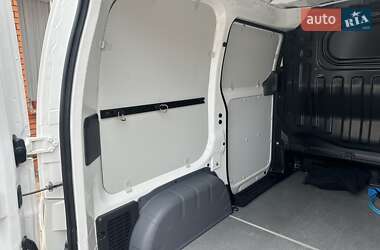 Вантажний фургон Nissan e-NV200 2019 в 