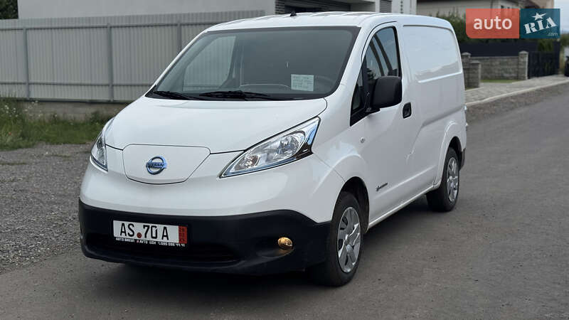 Nissan e-NV200 2020