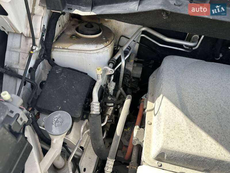 Грузовой фургон Nissan e-NV200 2018 в Луцке