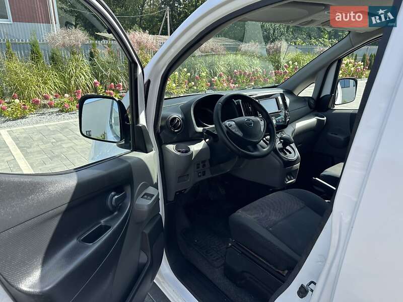 Грузовой фургон Nissan e-NV200 2018 в Луцке