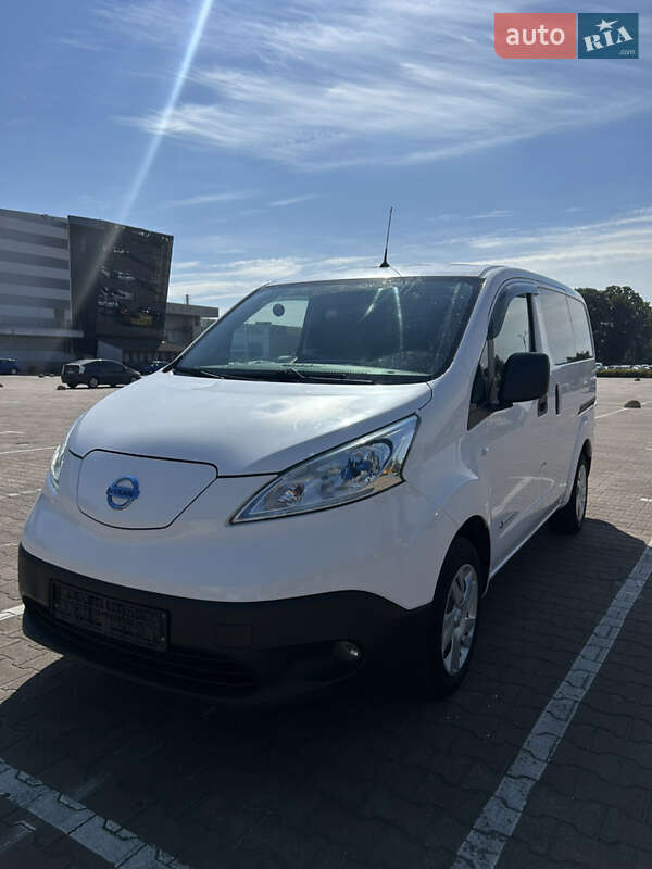 Мінівен Nissan e-NV200 2018 в Житомирі