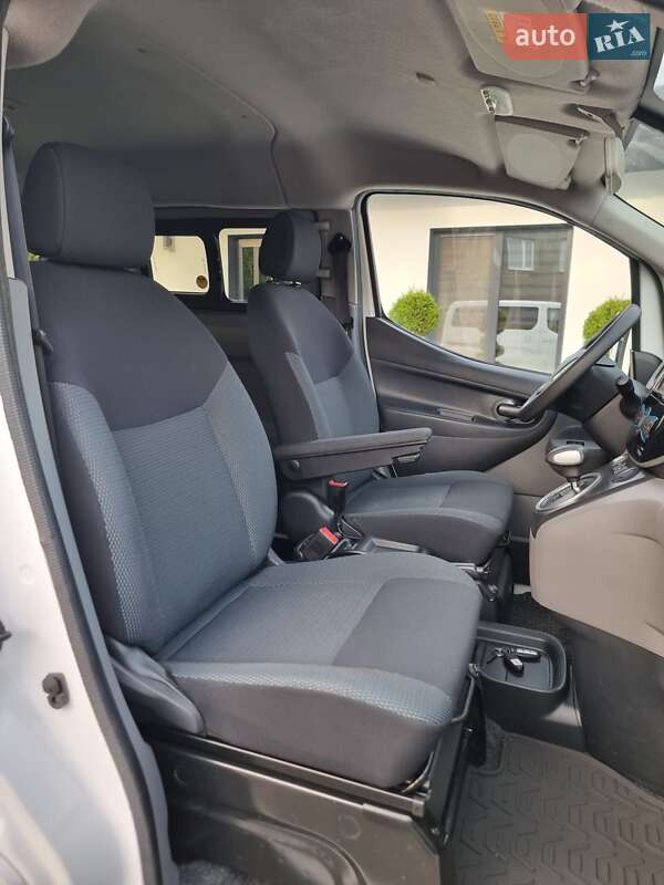 Мінівен Nissan e-NV200 2019 в Радивиліві