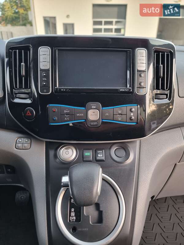 Мінівен Nissan e-NV200 2019 в Радивиліві