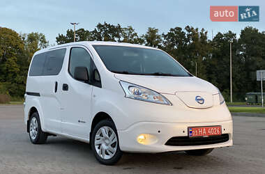 Минивэн Nissan e-NV200 2016 в Радивилове